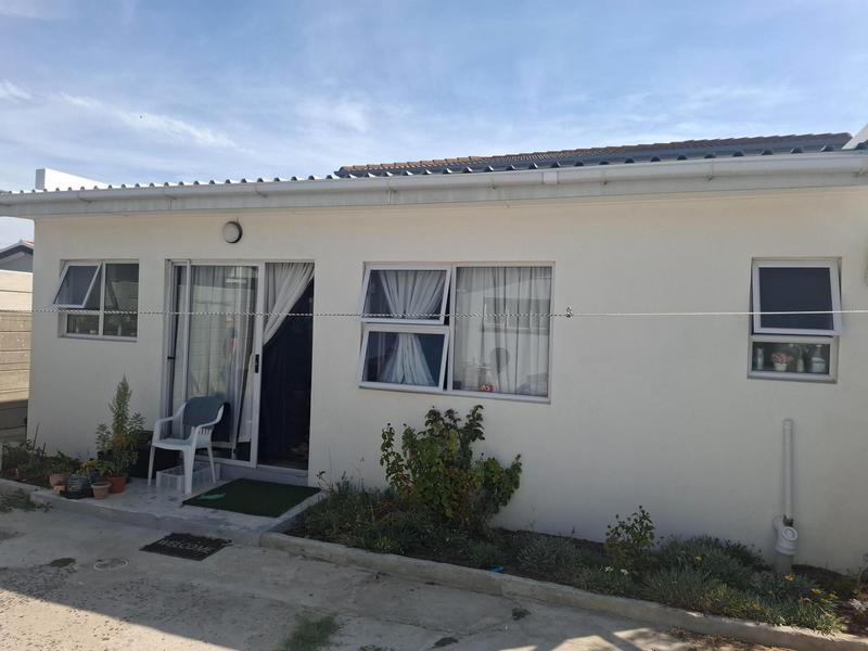 To Let 1 Bedroom Property for Rent in Goodwood Central Western Cape